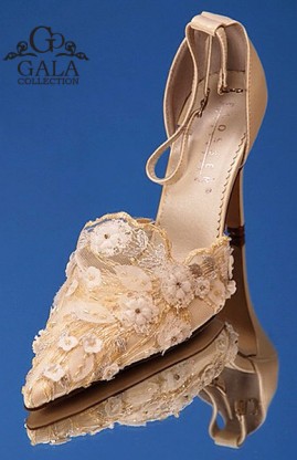 Свадебные туфли бежевого оттенка
